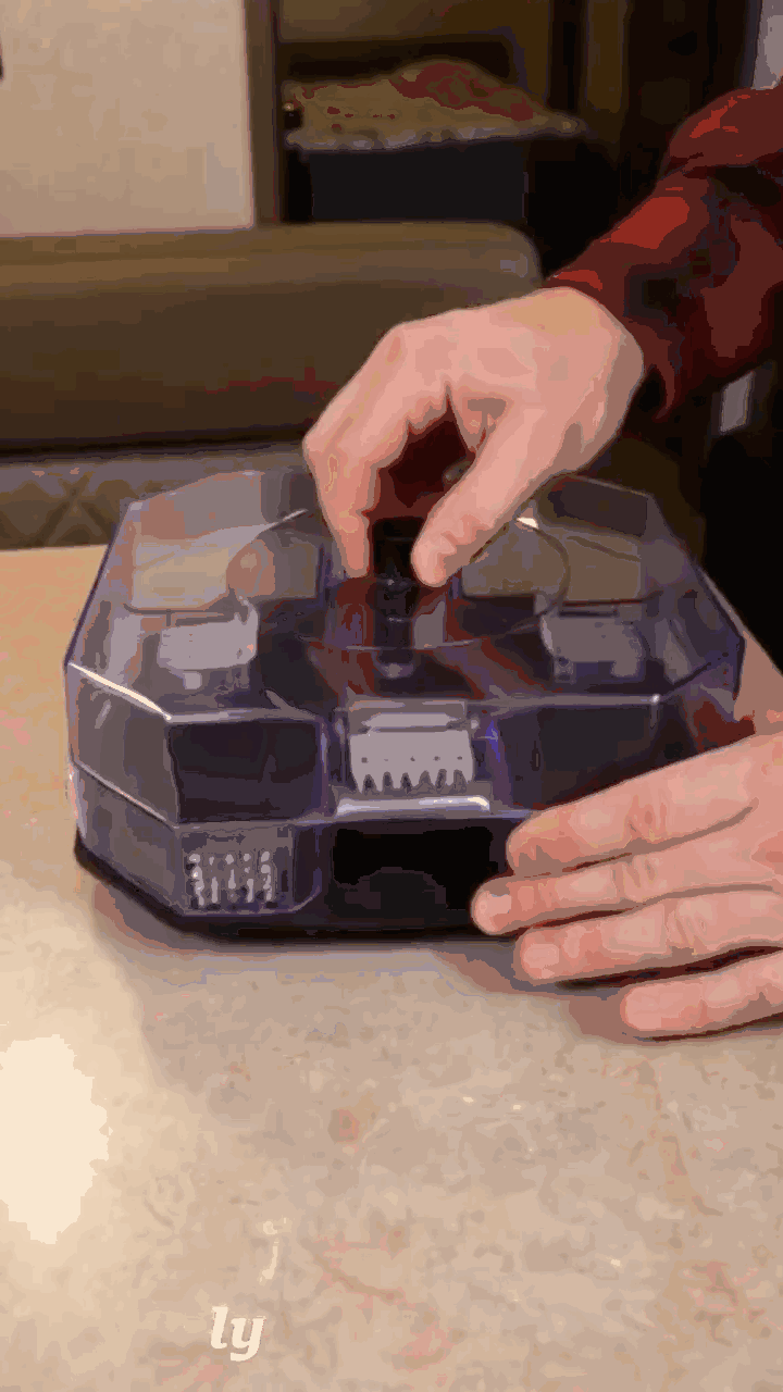 CUCAGT-gif2.gif