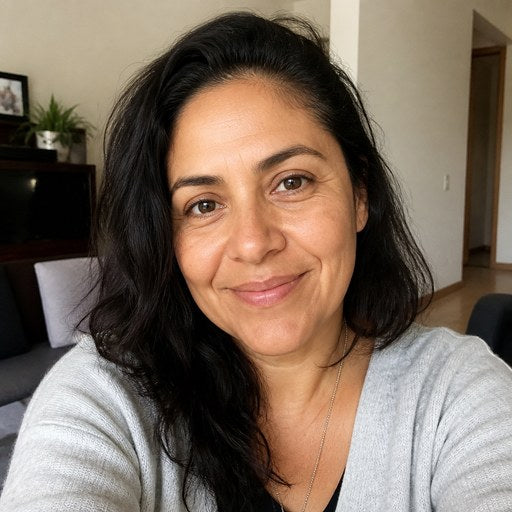 <em>Ana Lucía Morales</em>